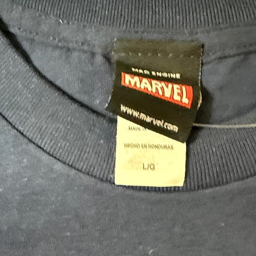 The Punisher Navy Blue T-Shirt, Marvel - Picture 4 of 5